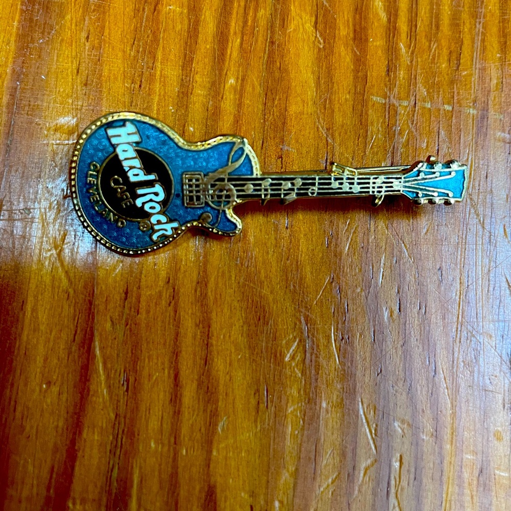 Vintage Hard Rock Cafe Teal Cleveland Pin